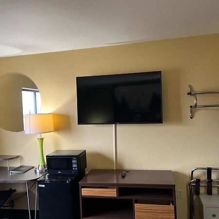 Hotel Super 8 By Wyndham Farmington Zewnętrze zdjęcie