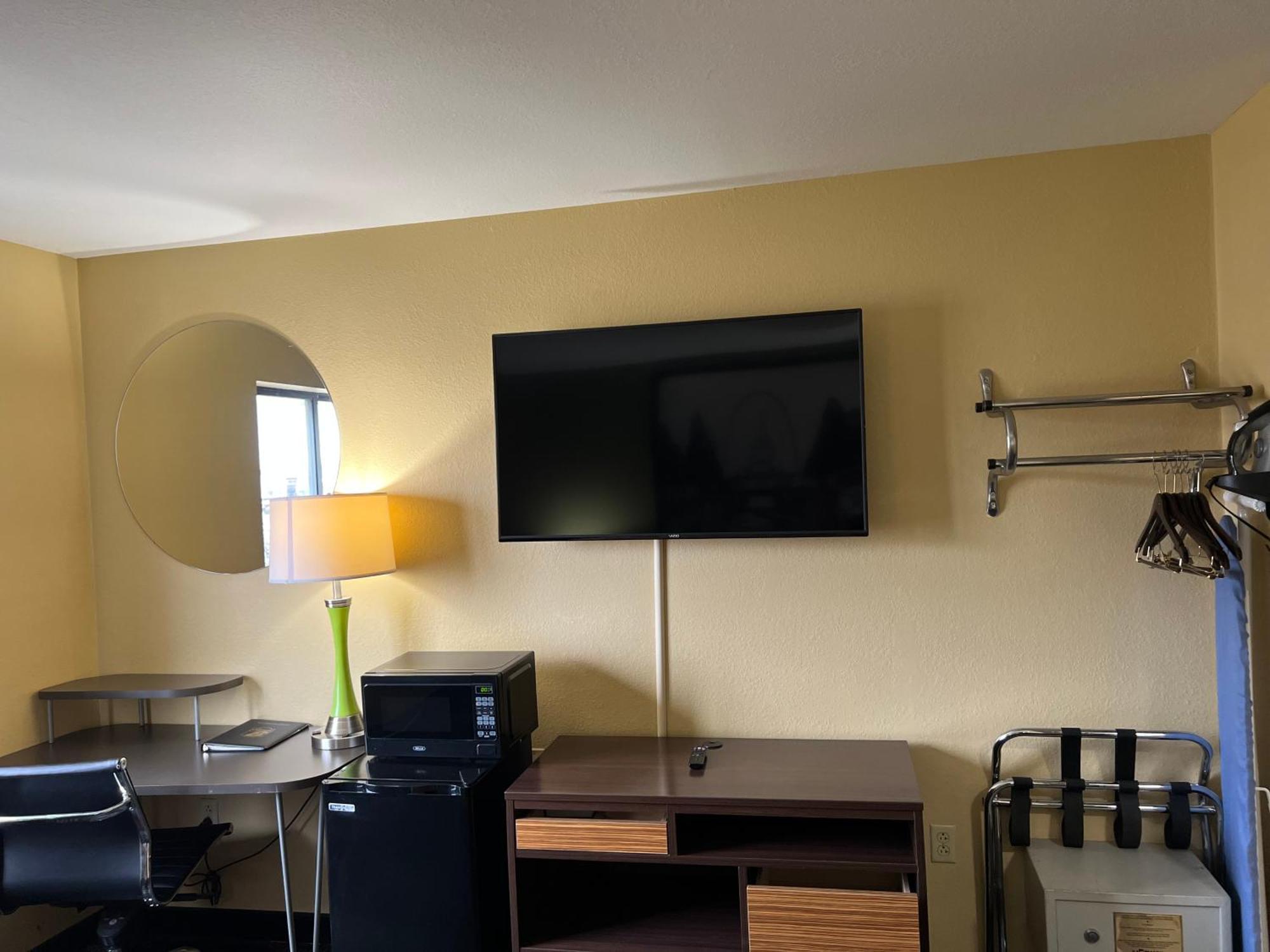 Hotel Super 8 By Wyndham Farmington Zewnętrze zdjęcie