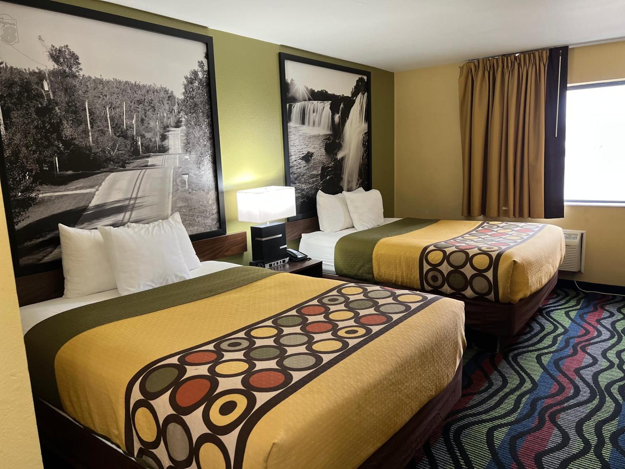 Hotel Super 8 By Wyndham Farmington Zewnętrze zdjęcie