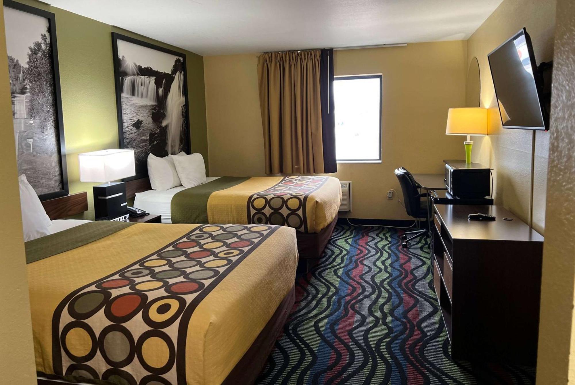 Hotel Super 8 By Wyndham Farmington Zewnętrze zdjęcie