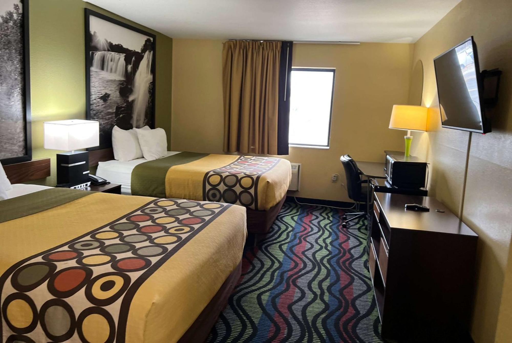 Hotel Super 8 By Wyndham Farmington Zewnętrze zdjęcie